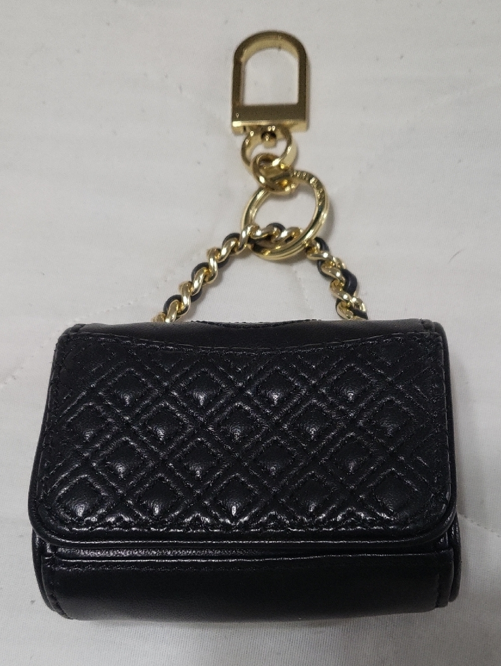 Tory Burch Black Quilted Leather Key & Card Holder with Gold Chain "NEW"